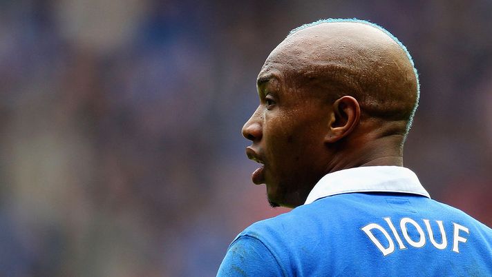GLASGOW, SCOTLAND - FEBRUARY 20: El - Hadji Diouf of Rangers looks on during the Clydesdale Bank Premier League match between Celtic and Rangers at Celtic Park on February 20, 2011 in Glasgow, Scotland. (Photo by Jeff J Mitchell/Getty Images) L’ex calciatore El Hadji Diouf non paga il mantenimento della figlia: rischia il carcere - immagine 1