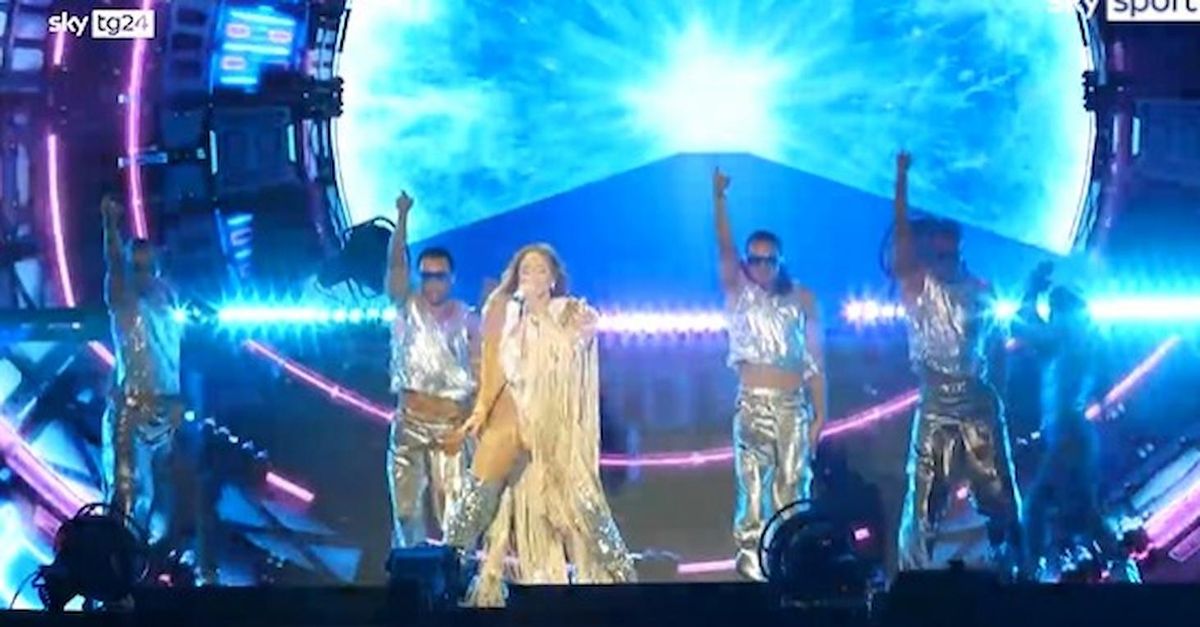 video jennifer lopez show al lucca summer festival