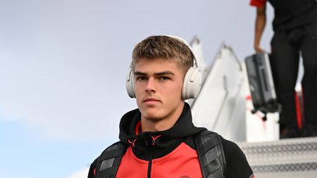 LAS VEGAS, NEVADA - JULY 31: Charles De Ketelaere of AC Milan arrives to Las Vegas Airport on July 31, 2023 in Las Vegas, Nevada. (Photo by Claudio Villa/AC Milan via Getty Images)