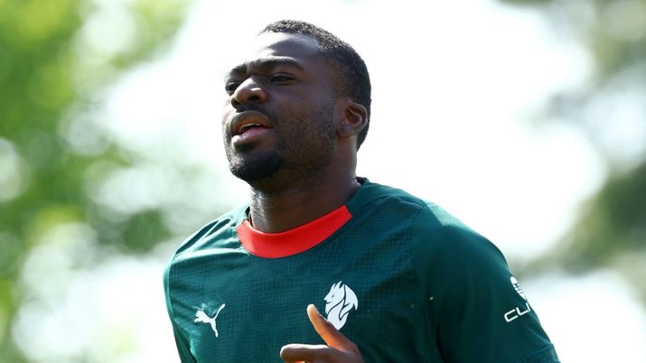 Youssouf Fofana centrocampista AC Milan qui durante una seduta di allenamento con i rossoneri a Milanello