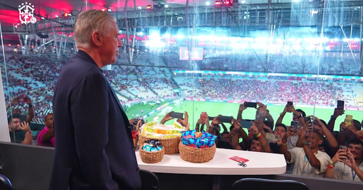 brasile ancelotti e vinícius júnior si ritrovano al ‘maracanã video da Pianetamilan.it brasile ancelotti e vinícius júnior si ritrovano al ‘maracanã video