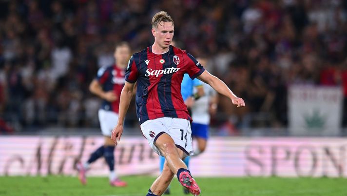 BOLOGNA, ITALY - AUGUST 30: Torbjørn Heggem of Bologna FC during the Serie A match between Bologna FC 1909 and Como 1907 at Renato Dall'Ara Stadium on August 30, 2025 in Bologna, Italy. (Photo by Alessandro Sabattini/Getty Images) Carlino – Heggem e poco altro, i nuovi acquisti del Bologna si fanno attendere - immagine 1