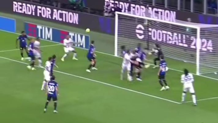 VIDEO L’ultimo Inter-Napoli: Juan Jesus risponde a Darmian (e al razzismo di Acerbi) - immagine 1