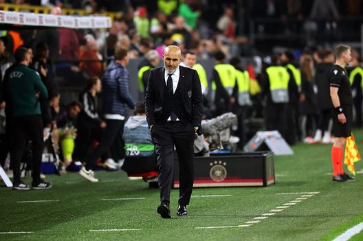Renania Settentrionale-Vestfalia, Dortmund: Calcio: Nations League A, Germania - Italia, play-off, quarti di finale, ritorno, Signal Iduna Park, il ct dell'Italia Luciano Spalletti reagisce a bordo campo Crisi Italia, Spalletti pensa alle dimissioni: Pioli favorito, ma la lista è lunga- immagine 2