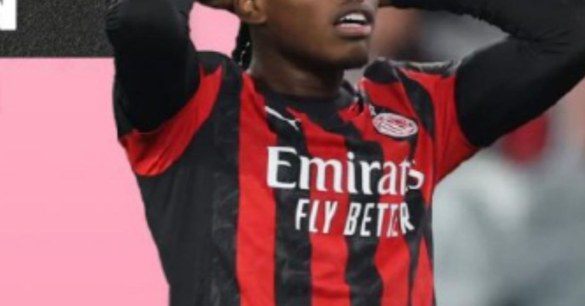 juventus milan i tifosi criticano leao e non solo ecco le reazioni social