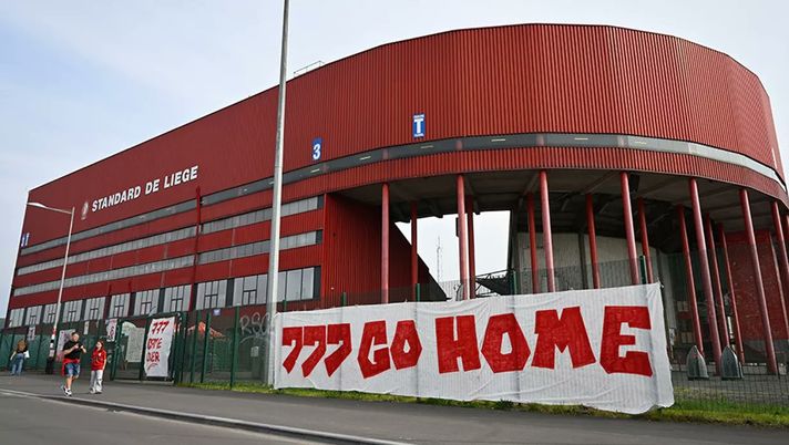 Standard Liegi, i tifosi bloccano il pullman: rinviata la gara col Westerlo - immagine 1