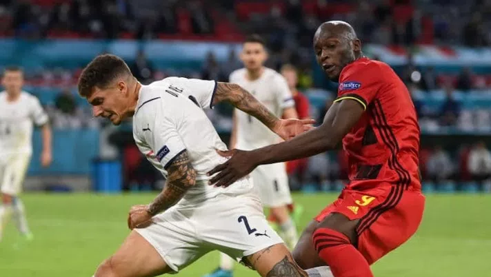 Napoli, Di Lorenzo ha scelto di rimanere: post in arrivo. Lukaku resta primo obiettivo - immagine 1