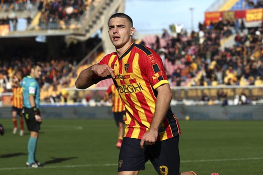 la-storia-di-hojlund-e-la-trattativa-serrata-con-il-milan-rasmus-arriva-o-non-arriva