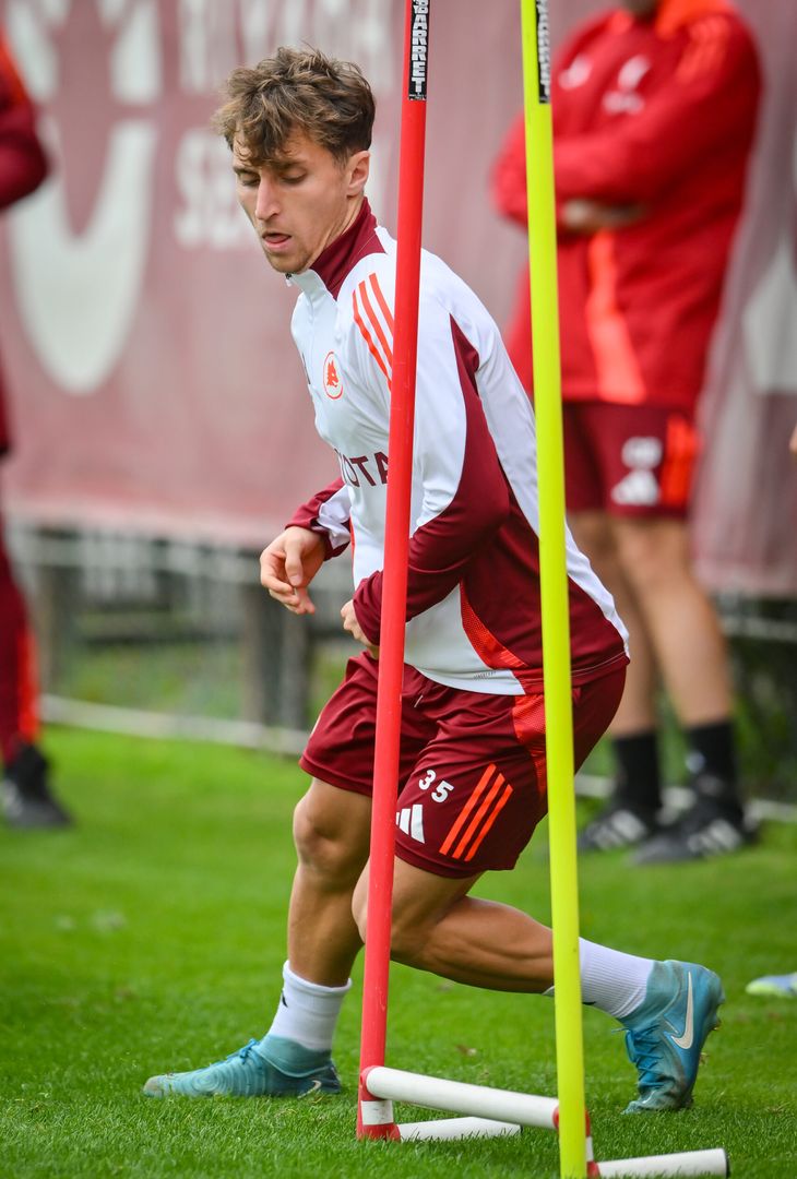 Trigoria, l’allenamento del mercoledì mattina – FOTO GALLERY - immagine 22