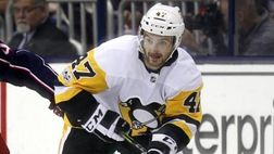 Tragedia nell’hockey: Adam Johnson muore dopo che un pattino gli taglia la gola