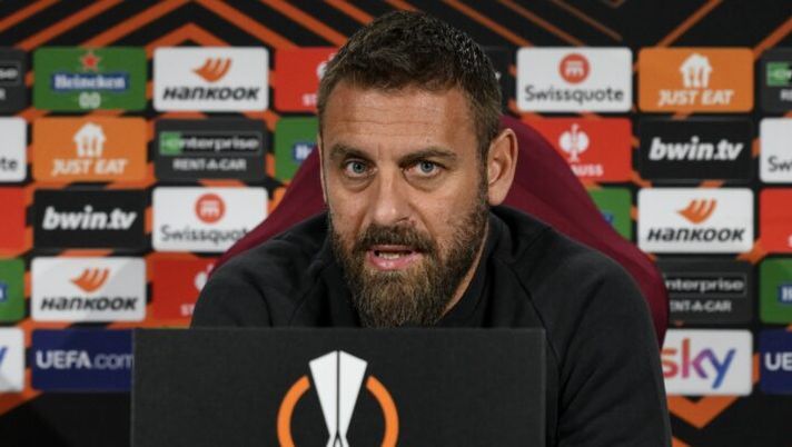 De Rossi: “Come stanno Lukaku e Smalling! Llorente, Schick e sul calendario è stato strano che…” - immagine 1