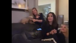 VIDEO / Elena Santarelli davanti a Belve con le amiche Balivo e Marcuzzi