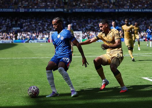 Londra, Inghilterra - 17 agosto 2025: João Pedro tiene a bada Maxence Lacroix durante la partita di Premier League tra il Chelsea ed il Crystal Palace. (Foto di Ryan Pierse/Getty Images) Crystal Palace-Chelsea, statistiche e precedenti tra le due squadre di Londra- immagine 2