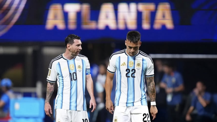 Lautaro Martinez posta con Messi: “Muoio e vivo per questi colori” Lautaro Martinez posta con Messi: “Muoio e vivo per questi colori” - immagine 1