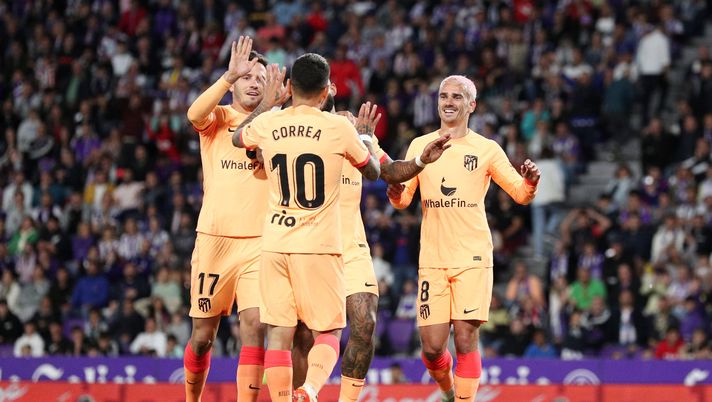 VALLADOLID, SPAIN - APRIL 30: Antoine Griezmann of Atletico Madrid celebrates their side's fourth goal, an own goal by Joaquin of Real Valladolid CF (not pictured) with Saul Niguez and Angel Correa during the LaLiga Santander match between Real Valladolid CF and Atletico de Madrid at Estadio Municipal Jose Zorrilla on April 30, 2023 in Valladolid, Spain. (Photo by Gonzalo Arroyo Moreno/Getty Images) Atletico Madrid Atletico Bilbao