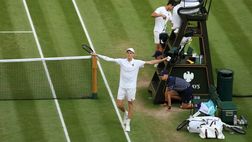 Sinner nella leggenda: primo italiano re di Wimbledon. Esulta anche Vagnati