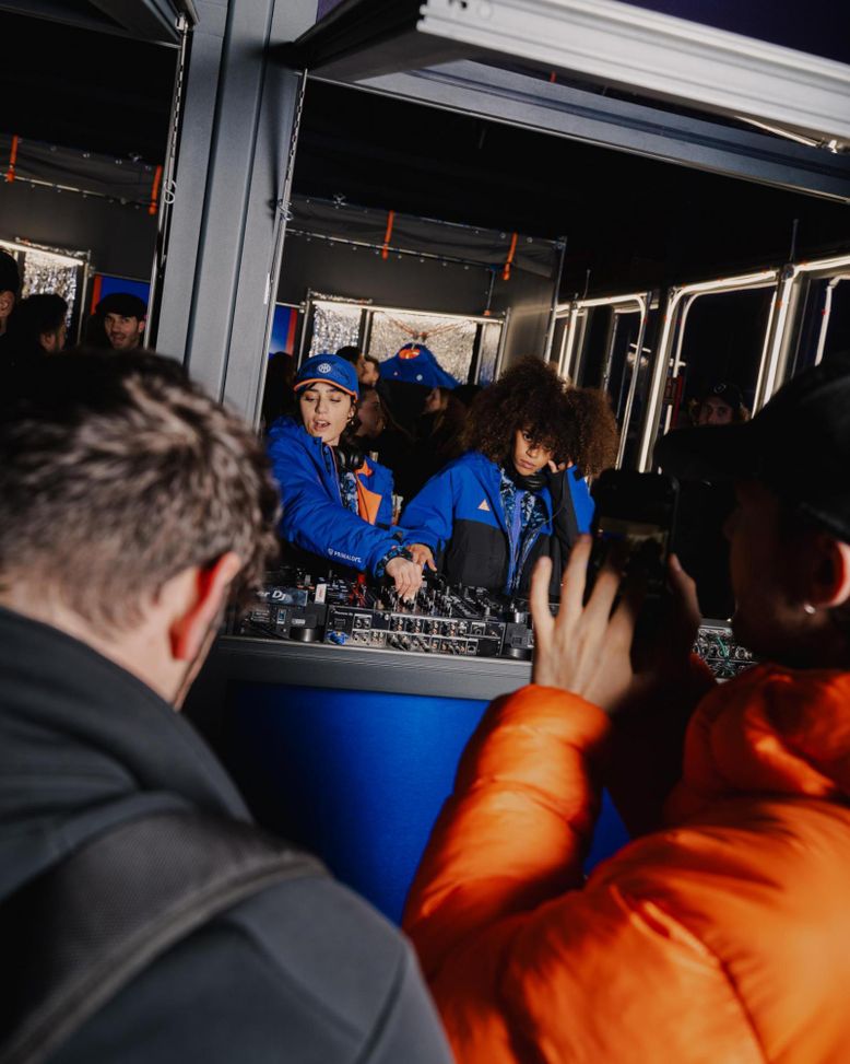 Inter-Pisa, foto ricordo alla Montagnetta. Zenga: “San Siro speciale anche da qui”- immagine 3