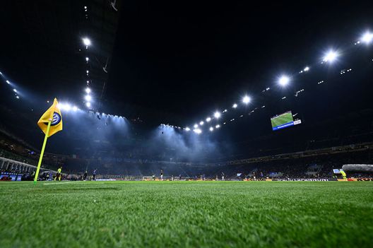 Inter-Fiorentina stasera alle 18.30 a San Siro: Sky o Dazn? Dove vedere la gara in tv- immagine 2