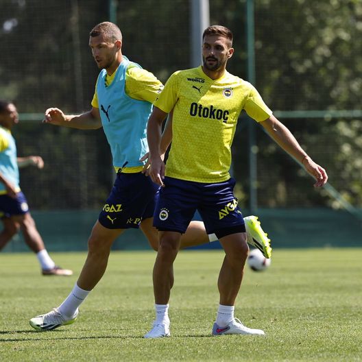 Fenerbahce, la carica di Dzeko: “Qui per vincere, il campionato non passa solo dai derby”- immagine 2