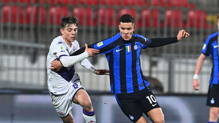 Fiorentina, approccio per Valentin Carboni: l’agente nella sede dell’Inter - immagine 1