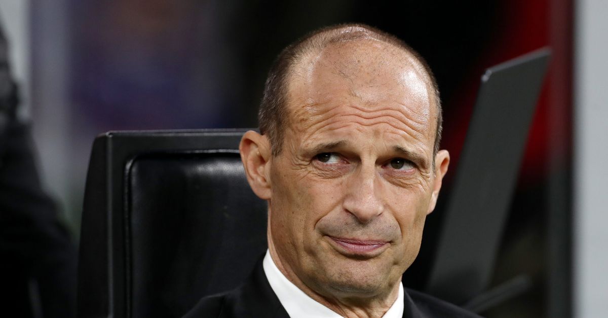 napoli aperti i casting per la panchina allegri sfida sarri il confronto da Pianetamilan.it napoli aperti i casting per la panchina allegri sfida sarri il confronto