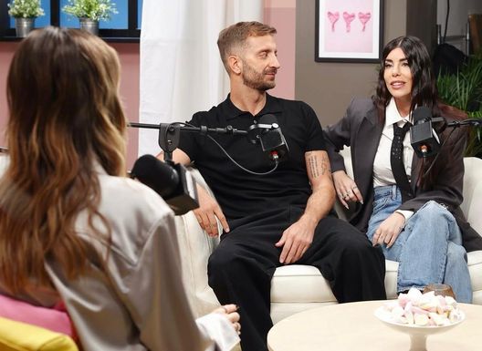 Bianca Atzei: “Lui per nulla romantico, gli trovai dei messaggini”, Corti: “Per sbaglio…” Bianca Atzei: “Lui per nulla romantico, gli trovai dei messaggini”, Corti: “Per sbaglio…” - immagine 1