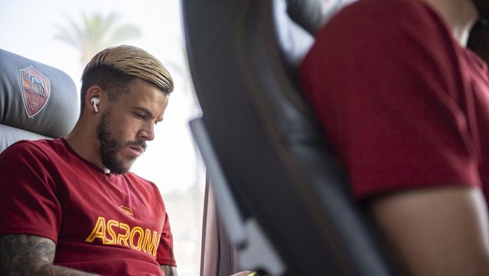 Carles Perez morso ai testicoli da un cane: l’ex Roma trasportato in ospedale - immagine 1