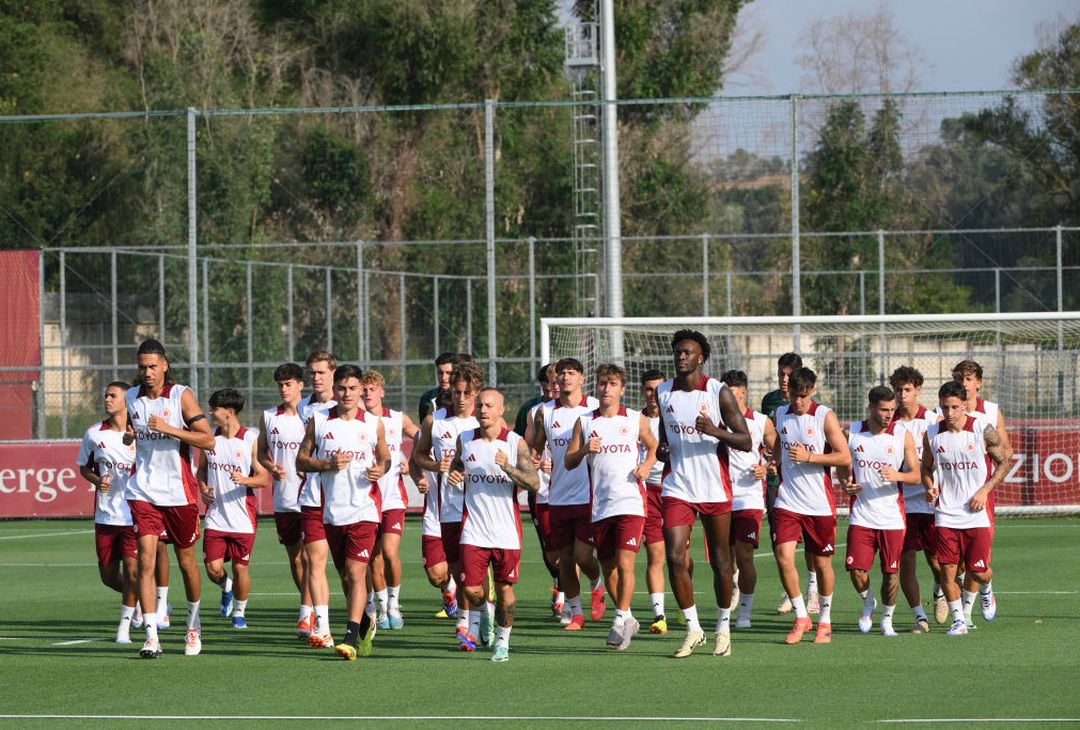 Roma, inizia il ritiro – FOTO GALLERY - immagine 28