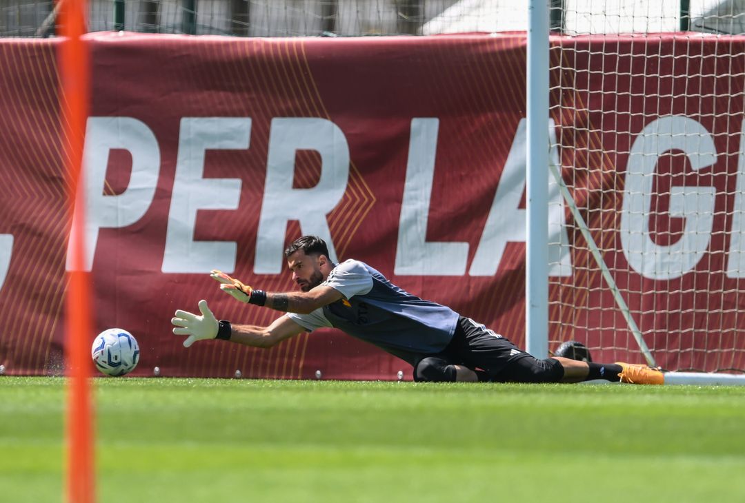 Trigoria, scarico per i titolari della partita contro il Milan – FOTOGALLERY - immagine 10