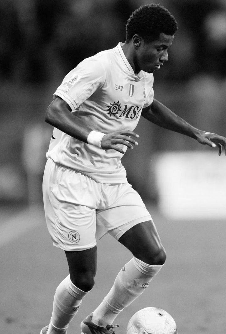 Pura “adrenalina”: il film in bianco e nero di Sassuolo-Napoli – LA GALLERY - immagine 12