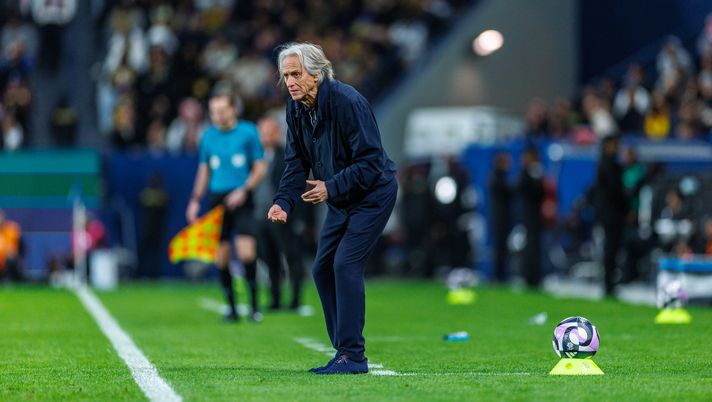 RIYADH, SAUDI ARABIA - JANUARY 8: Jorge Jesus Manager of Al-Nassr FC during the Saudi Pro League match between Al Nassr and Al Qadsiah at Al Awwal Park on January 8, 2026 in Riyadh, Saudi Arabia. (Photo by Abdullah Ahmed/Getty Images) Al Nassr