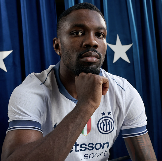 UFFICIALE – Inter e Nike presentano la seconda maglia per la stagione 24/25: le foto- immagine 3