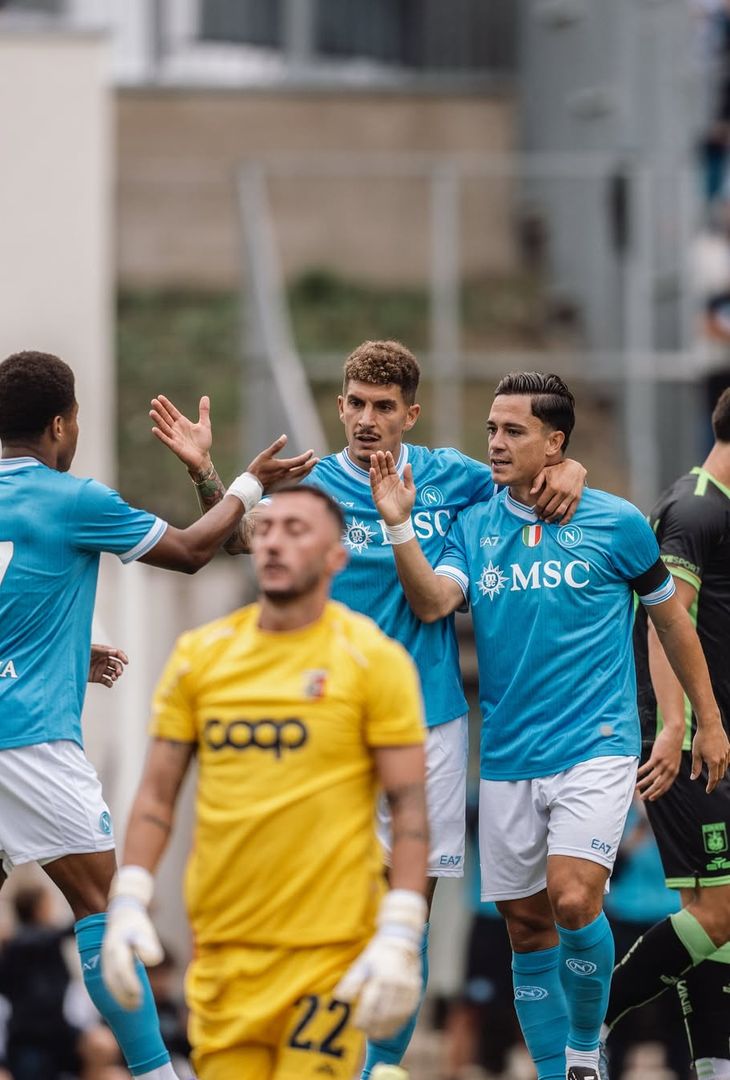 Napoli avanti 2-0 col Catanzaro