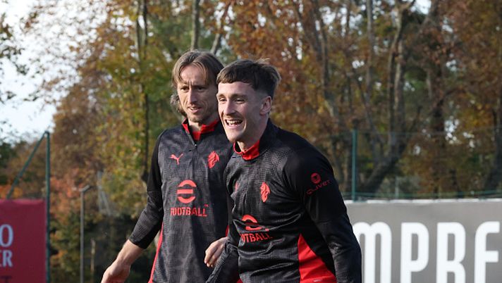 CAIRATE, ITALY - NOVEMBER 06: Alexis Saelemaekers of AC Milan in action during AC Milan training session at Milanello on November 06, 2025 in Cairate, Italy. (Photo by Claudio Villa/AC Milan via Getty Images) saelemaekers-limprescindibile-mi-sono-messo-in-discussione