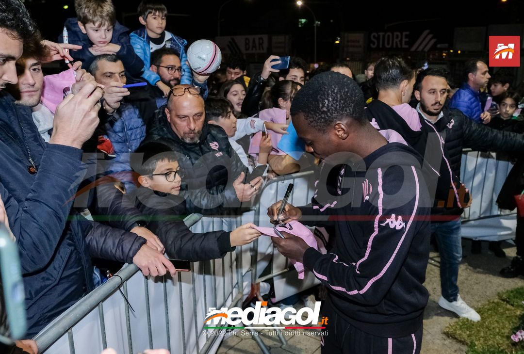 FOTO Palermo: Accardi, Saric e Gomes accendono l’albero al ‘Barbera’ (Gallery) - immagine 42