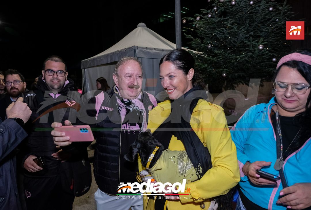 FOTO Palermo: Accardi, Saric e Gomes accendono l’albero al ‘Barbera’ (Gallery) - immagine 84