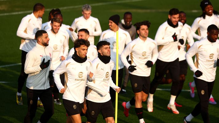 Milan, in gruppo Gimenez e Joao Felix. Ma contro la Roma i nuovi acquisti in panchina - immagine 1