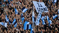 Curva A e B unite, spunta uno striscione a Castel di Sangro: “Difendiamolo” – LA FOTO