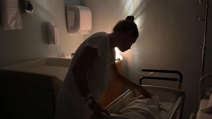 Alessandra Amoroso ufficializza la nascita della figlia Penolope Alessandra Amoroso ufficializza la nascita della figlia Penolope - immagine 1