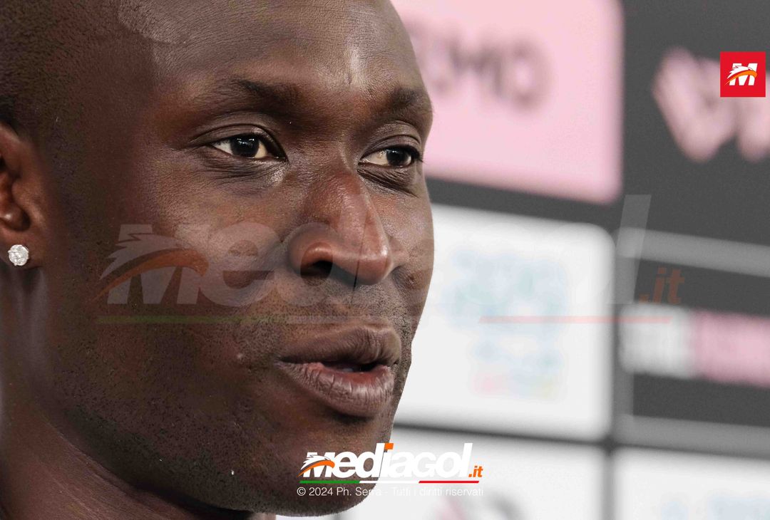 FOTO PALERMO, la presentazione di Alfred Gomis in conferenza (Gallery) - immagine 10