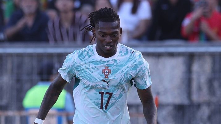 Rafael Leao, attaccante AC Milan, potrebbe lasciare i rossoneri nel calciomercato estivo 2026 | Milan News (Credits foto: Getty Images) Rafael Leao, attaccante AC Milan, potrebbe lasciare i rossoneri nel calciomercato estivo 2026