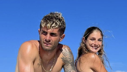 Pulisic, la fidanzata prova trick col pallone e lui… la prende in giro (VIDEO)