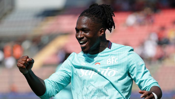 CREMONA, ITALY - APRIL 05: Jonathan Rowe of Bologna celebrates scoring his team's second goal during the Serie A match between US Cremonese and Bologna FC 1909 at Stadio Giovanni Zini on April 05, 2026 in Cremona, Italy. (Photo by Francesco Scaccianoce/Getty Images) Bazzani: “Il Bologna mentalmente sta bene. I subentranti? Devono capire che…..”- immagine 1