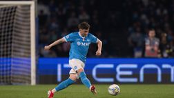 Gilmour, prezioso nelle due fasi e regge 90′ minuti: buon recupero. Le pagelle