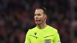 Bayer Leverkusen-Roma, arbitra Makkelie: negò un rigore a Dzeko nel 2018