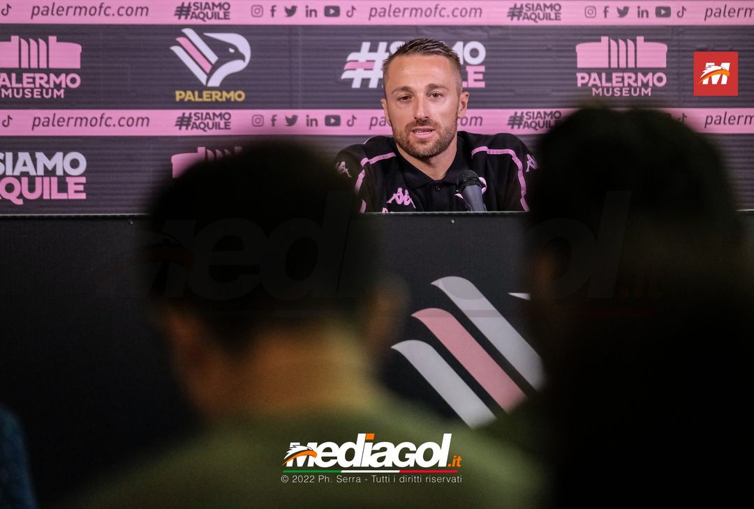 FOTO RITIRO PALERMO, Roberto Floriano in conferenza stampa (Gallery) - immagine 22