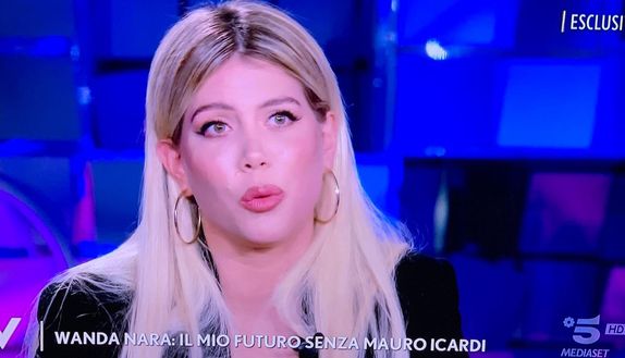 Wanda a Verissimo: “Icardi è arrabbiato, ma io non torno indietro. Mi ha detto zimbello per…”- immagine 3