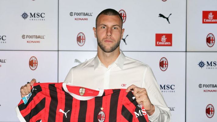 Leao su Pavlovic: “E’ forte, cattivo e bravo con la palla. E sui giocatori accostati al Milan…” - immagine 1