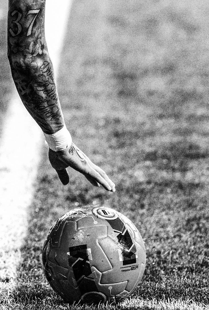 Ricomincio da tre, il Napoli si rialza: abbracci e sorrisi tra gli azzurri – LE FOTO - immagine 17