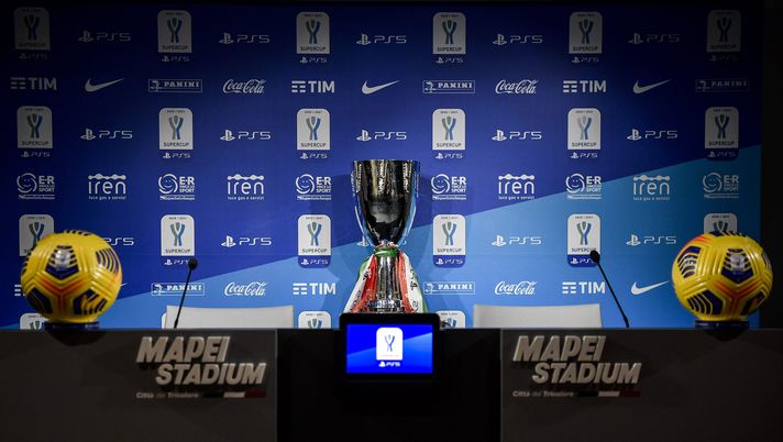 REGGIO NELL'EMILIA, ITALY - JANUARY 19: the trophy during a Juventus Press Conference ahead of the Italian PS5 Supercup match between Juventus and SSC Napoli at Mapei Stadium - Citta' del Tricolore on January 19, 2021 in Reggio nell'Emilia, Italy. (Photo by Daniele Badolato - Juventus FC/Juventus FC via Getty Images)  Supercoppa Italiana - Milan - Inter - Juve - Atalanta